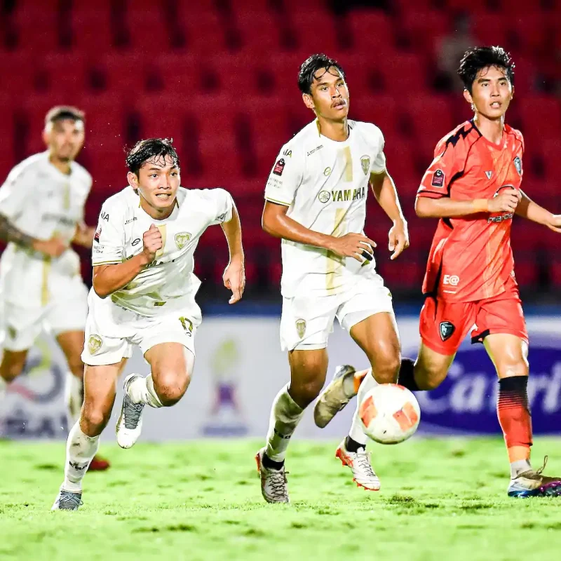 Muangthong vs Nakhon Ratchasima: The 1-1 Draw (Penalty Awarded) | Matchday 6 Gallery