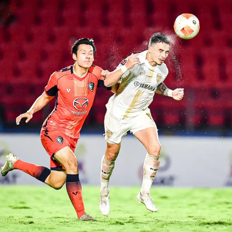 Muangthong vs Nakhon Ratchasima: The 1-1 Draw (Penalty Awarded) | Matchday 6 Gallery