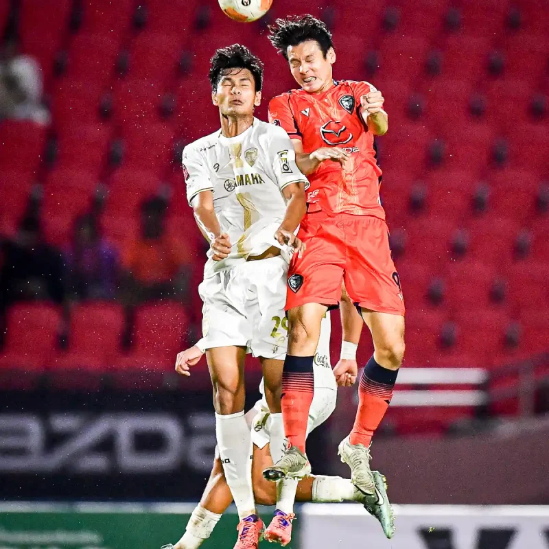 Muangthong vs Nakhon Ratchasima: The 1-1 Draw (Penalty Awarded) | Matchday 6 Gallery