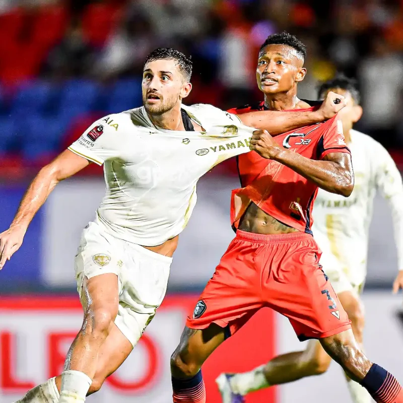 Muangthong vs Nakhon Ratchasima: The 1-1 Draw (Penalty Awarded) | Matchday 6 Gallery