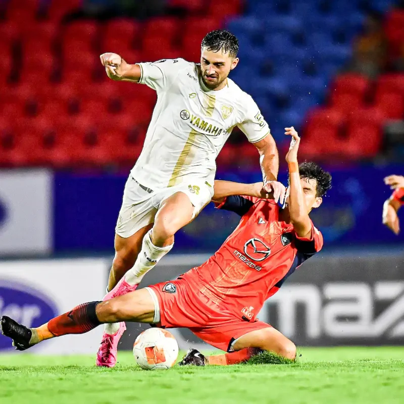 Muangthong vs Nakhon Ratchasima: The 1-1 Draw (Penalty Awarded) | Matchday 6 Gallery
