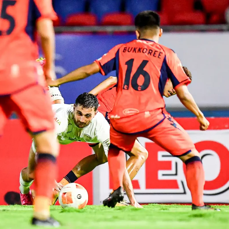 Muangthong vs Nakhon Ratchasima: The 1-1 Draw (Penalty Awarded) | Matchday 6 Gallery