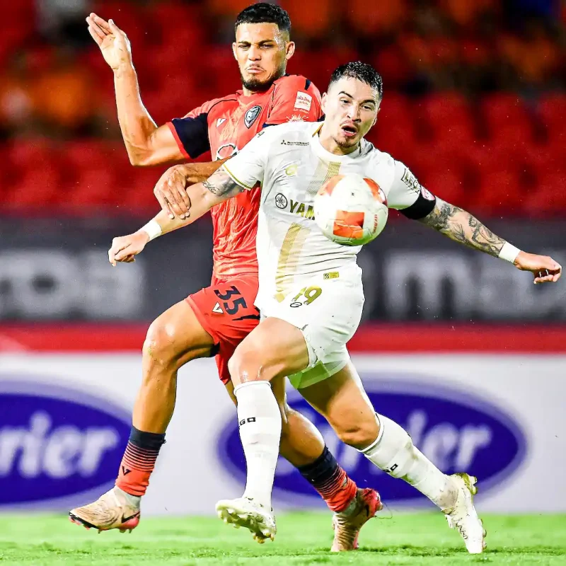 Muangthong vs Nakhon Ratchasima: The 1-1 Draw (Penalty Awarded) | Matchday 6 Gallery