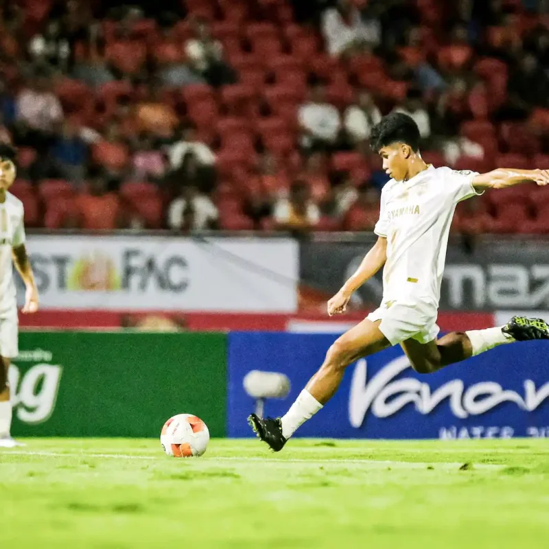 Muangthong vs Nakhon Ratchasima: The 1-1 Draw (Penalty Awarded) | Matchday 6 Gallery