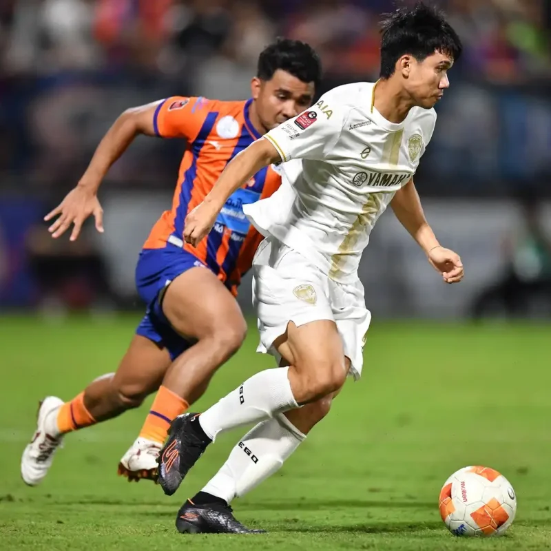 Rivalry Intensity Gallery: The Battle at Port | Matchday 9 Photos