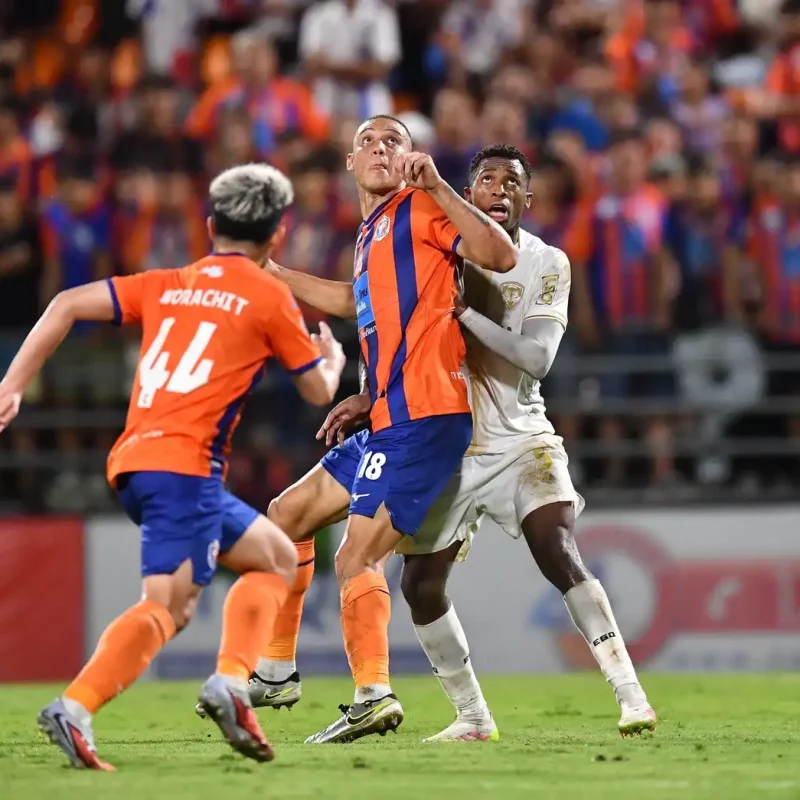 Rivalry Intensity Gallery: The Battle at Port | Matchday 9 Photos