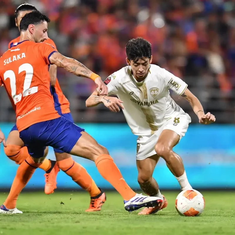 Rivalry Intensity Gallery: The Battle at Port | Matchday 9 Photos