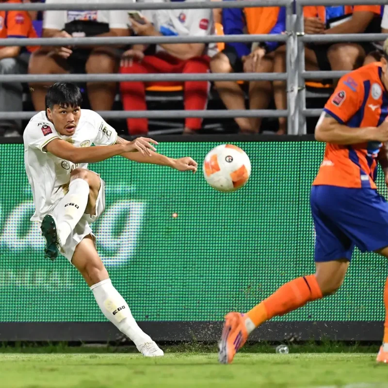 Rivalry Intensity Gallery: The Battle at Port | Matchday 9 Photos