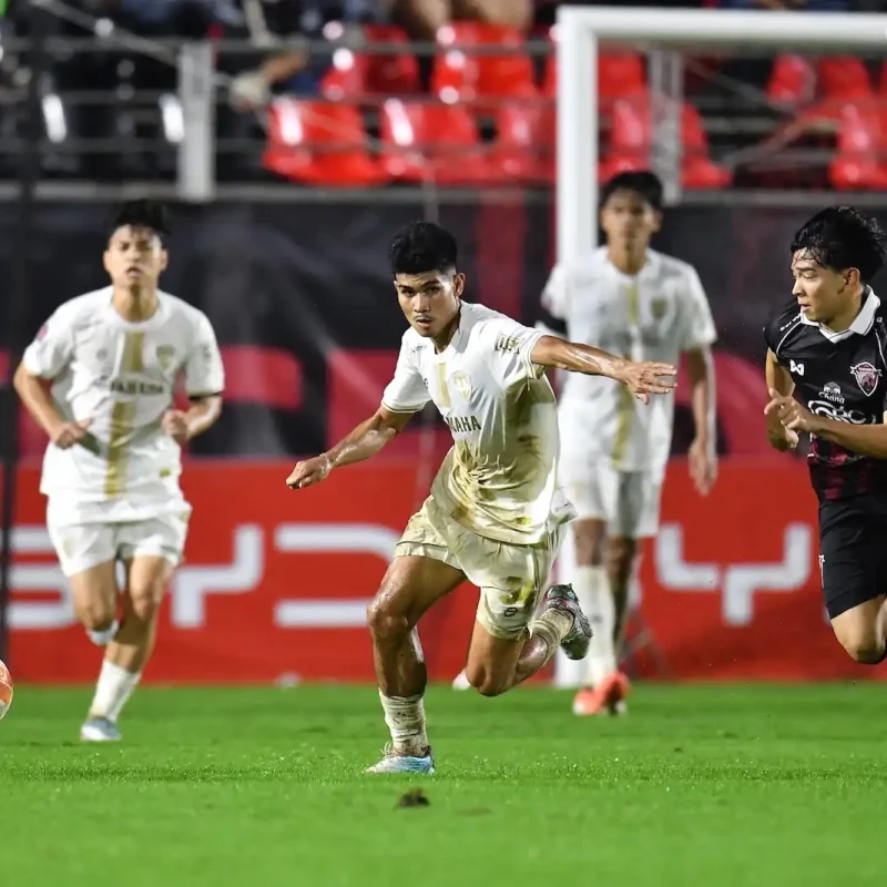 Matchday 11 Gallery: Uthai Thani FC vs. MTUTD | The Fighting Spirit of the Young Kirin