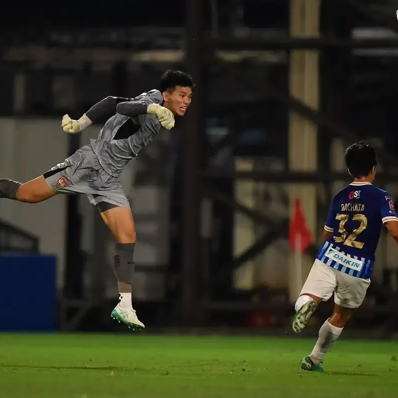 PHOTO GALLERY: Muangthong United vs Chonburi FC | Thai League Matchday Action