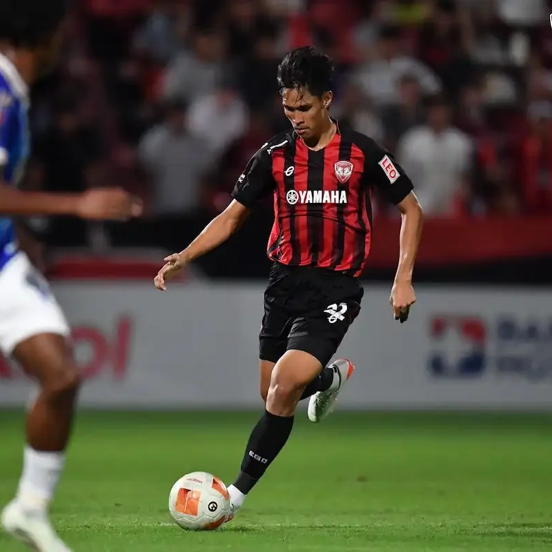 PHOTO GALLERY: Muangthong United vs Chonburi FC | Thai League Matchday Action