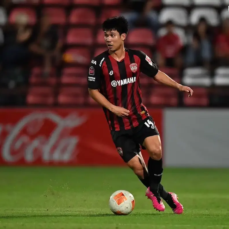 PHOTO GALLERY: Muangthong United vs Chonburi FC | Thai League Matchday Action