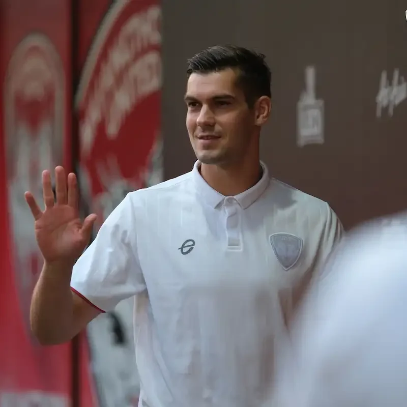 PHOTO GALLERY: Muangthong United vs Chonburi FC | Thai League Matchday Action