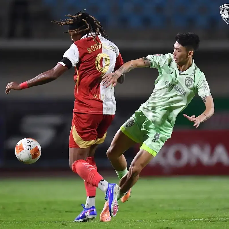 Match Images - Muangthong at Kanchanaburi - Thai Leage Football