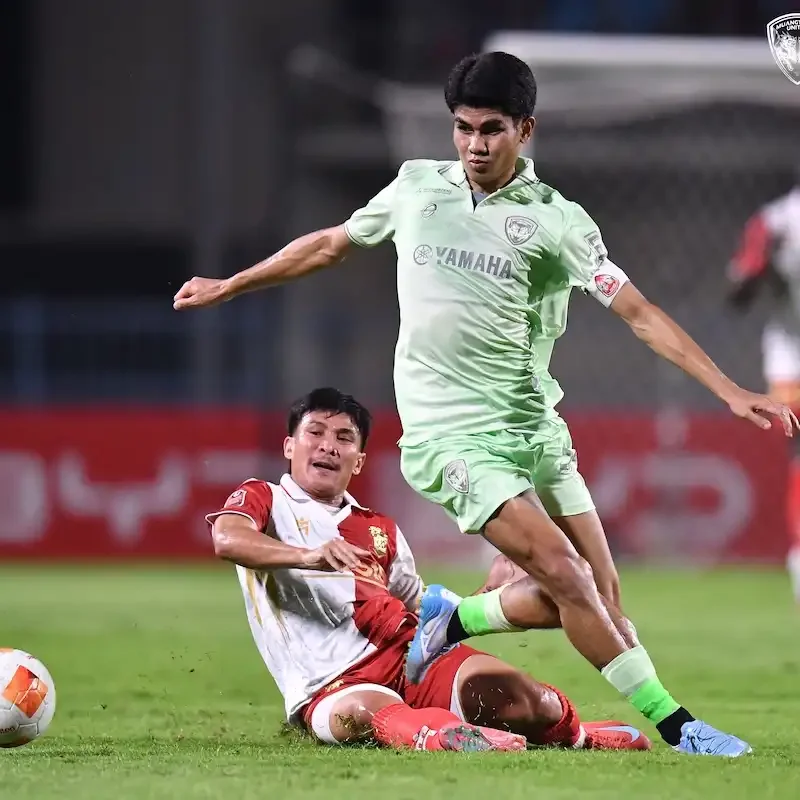 Match Images - Muangthong at Kanchanaburi - Thai Leage Football