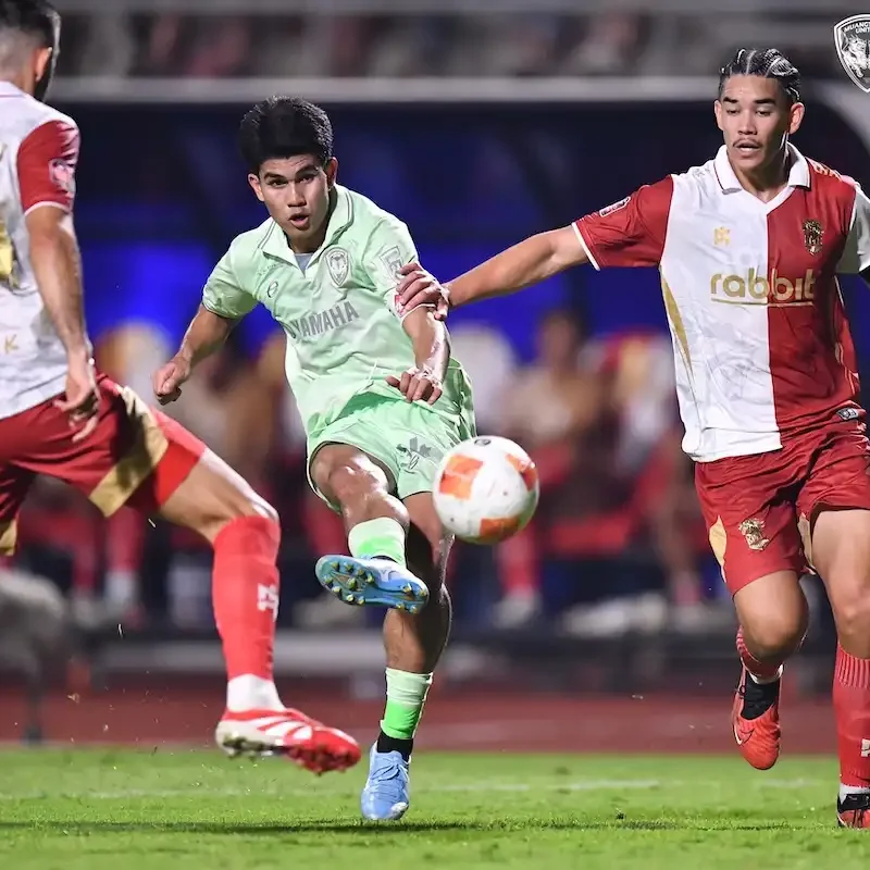 Match Images - Muangthong at Kanchanaburi - Thai Leage Football