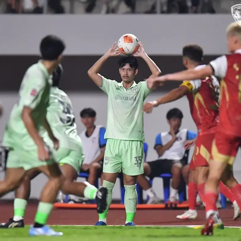 Match Images - Muangthong at Kanchanaburi - Thai Leage Football