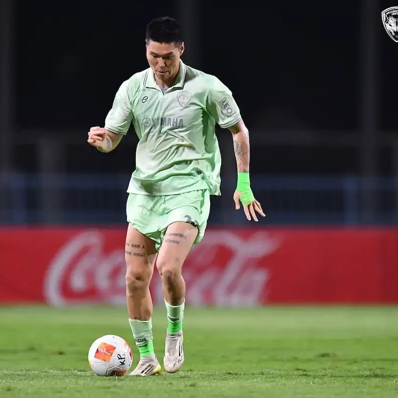 Match Images - Muangthong at Kanchanaburi - Thai Leage Football