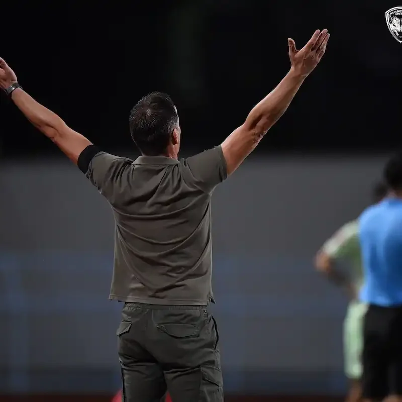 Match Images - Muangthong at Kanchanaburi - Thai Leage Football