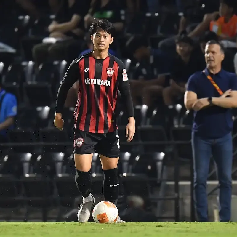 Match Photos - Action Shots - Muangthong United at Ratchaburi - Thai League 1