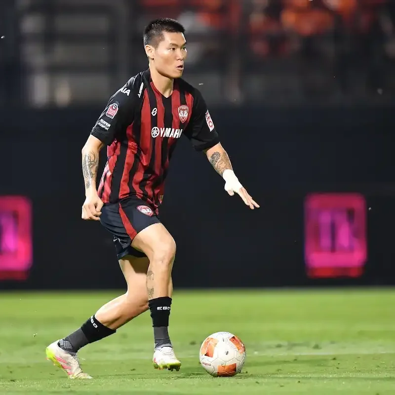 Match Photos - Action Shots - Muangthong United at Ratchaburi - Thai League 1