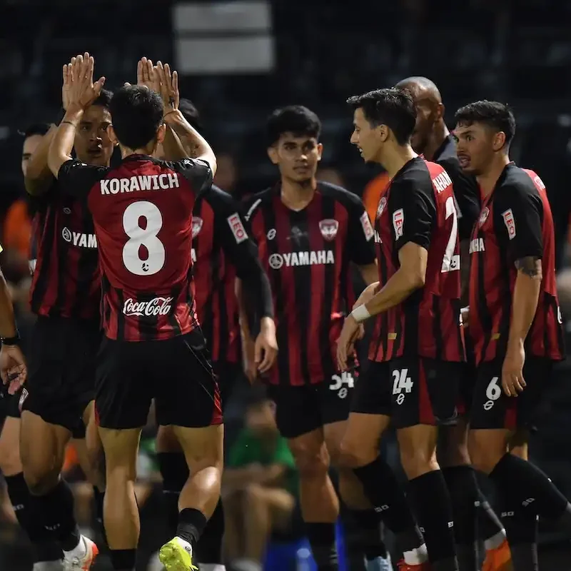 Match Photos - Action Shots - Muangthong United at Ratchaburi - Thai League 1