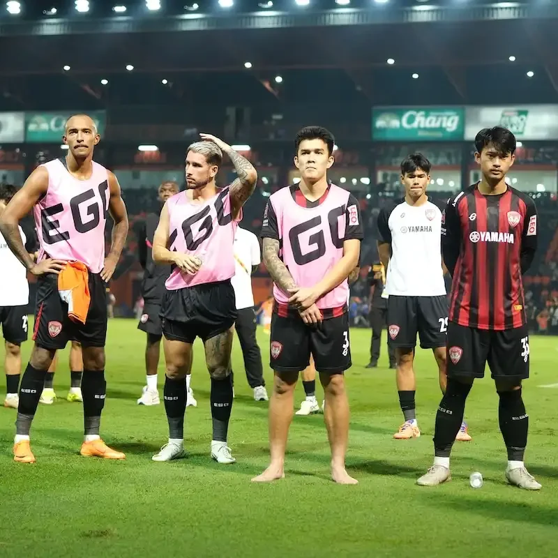 Match Photos - Action Shots - Muangthong United at Ratchaburi - Thai League 1