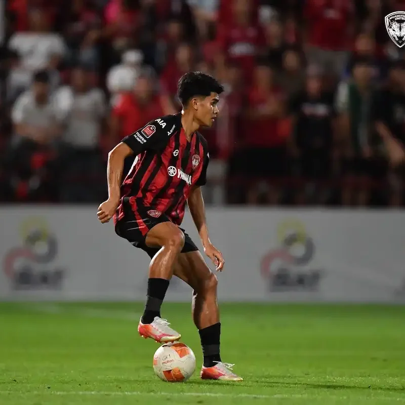 Match Photos and highlights - Muangthong United vs Port FC