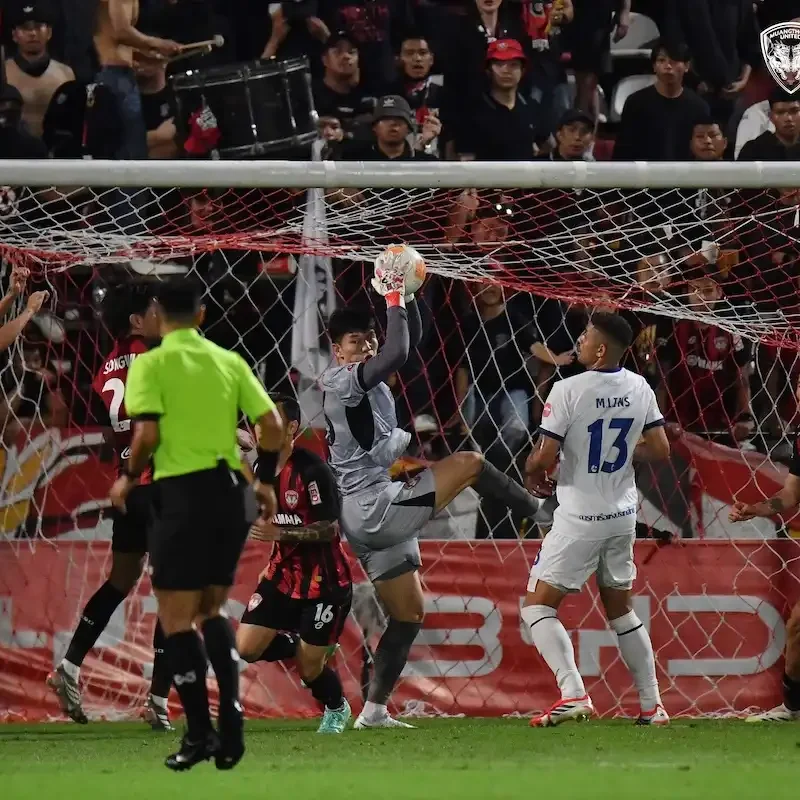 Match Photos and highlights - Muangthong United vs Port FC