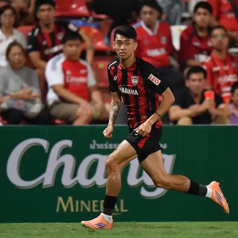 Muangthong United 2-1 Win over Chiang Rai - Match Gallery & Highlights | Kirin Photo Gallery