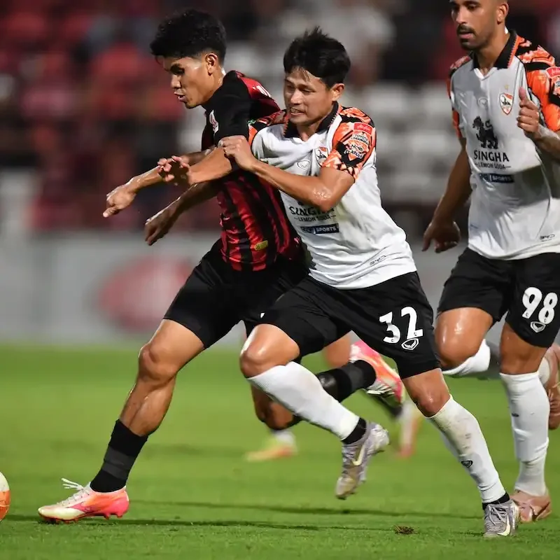 Muangthong United 2-1 Win over Chiang Rai - Match Gallery & Highlights | Kirin Photo Gallery